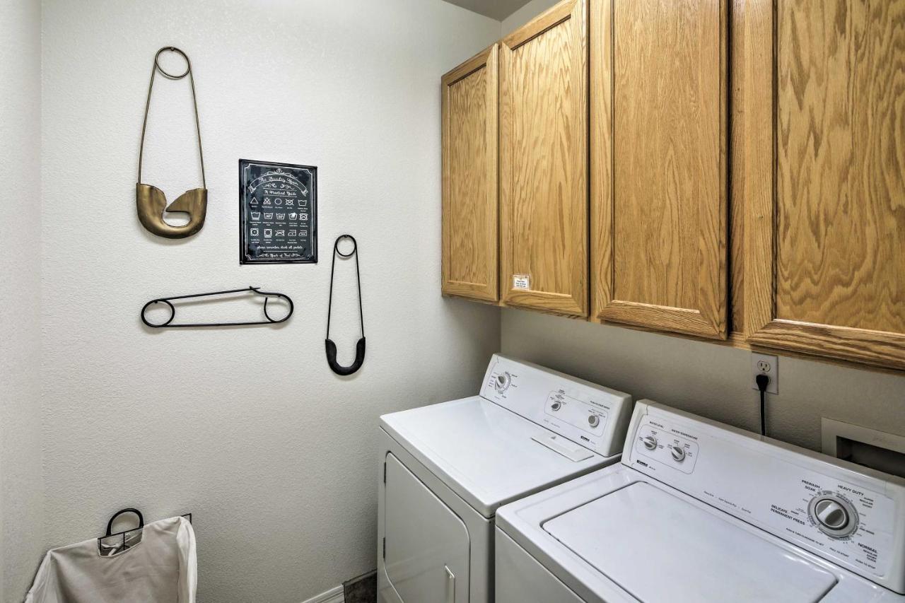 Elegant Lake Havasu Getaway With Pool - 3 Mi To Lake Lake Havasu City Dış mekan fotoğraf