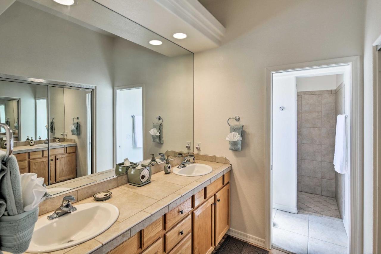Elegant Lake Havasu Getaway With Pool - 3 Mi To Lake Lake Havasu City Dış mekan fotoğraf